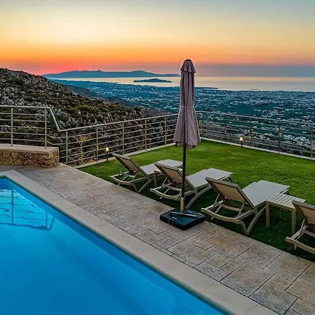 Апартаменти Lia With Private Eco Pool - Amazing View